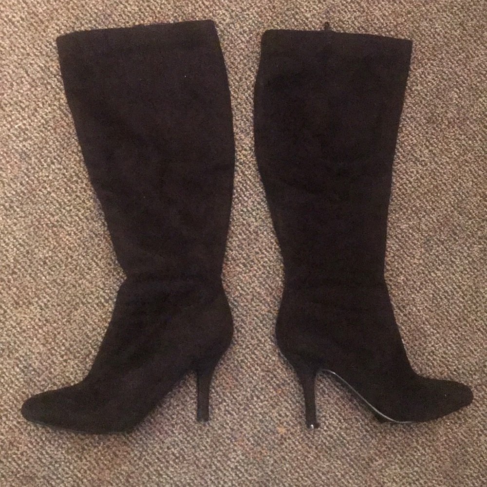 Black boots